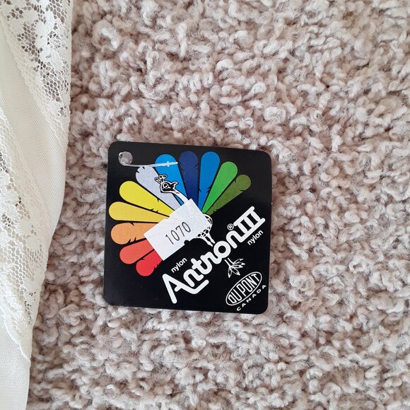 Vintage Ladies Antron nylon full slip Size 34 Made in Canada - Picture 5 of 7